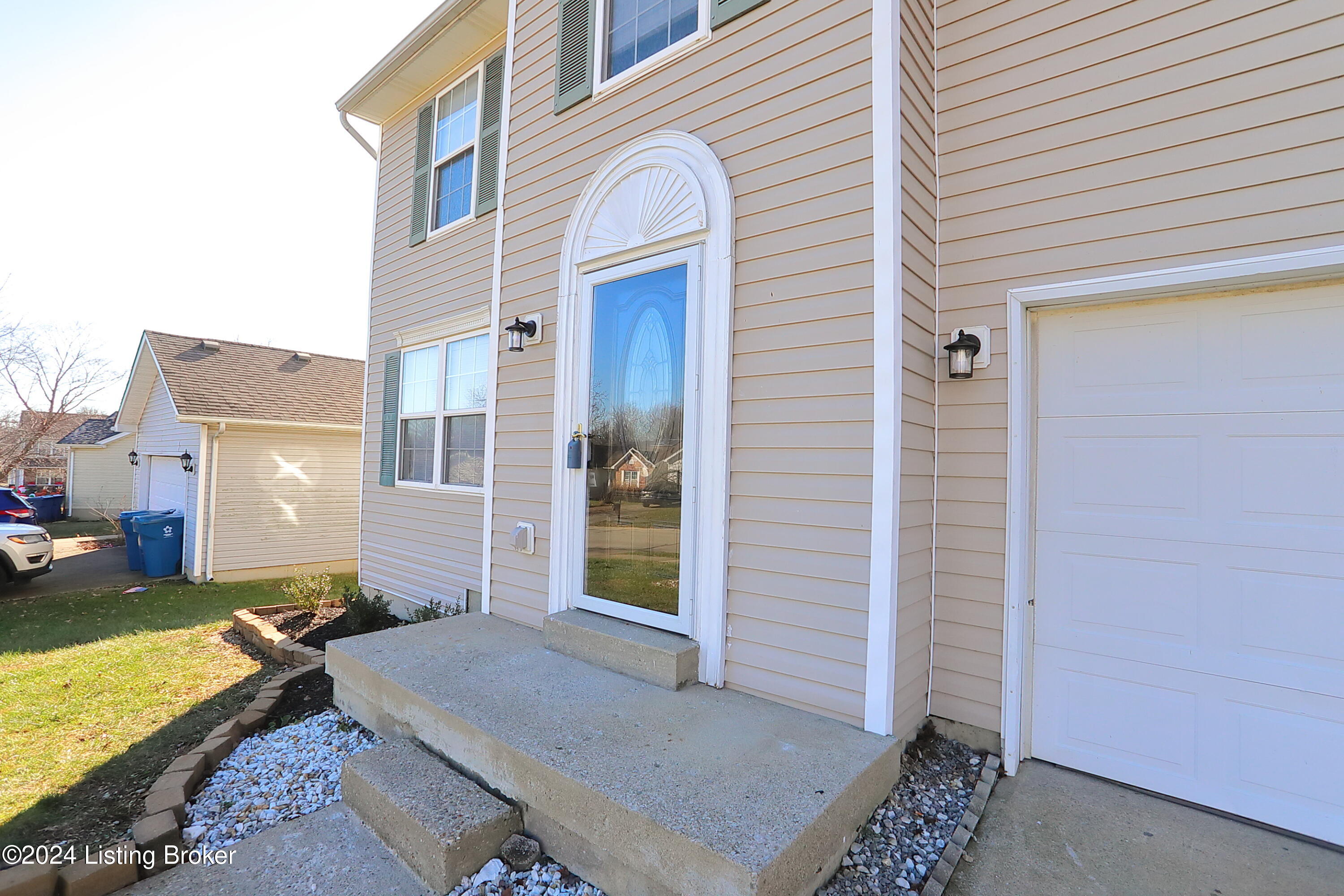 206 Washington Cir, La Grange, Kentucky image 4