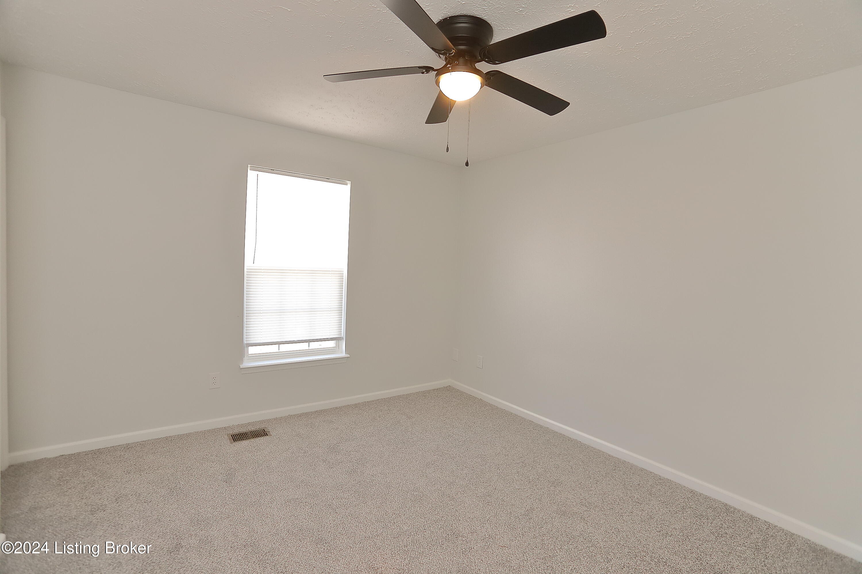 206 Washington Cir, La Grange, Kentucky image 26