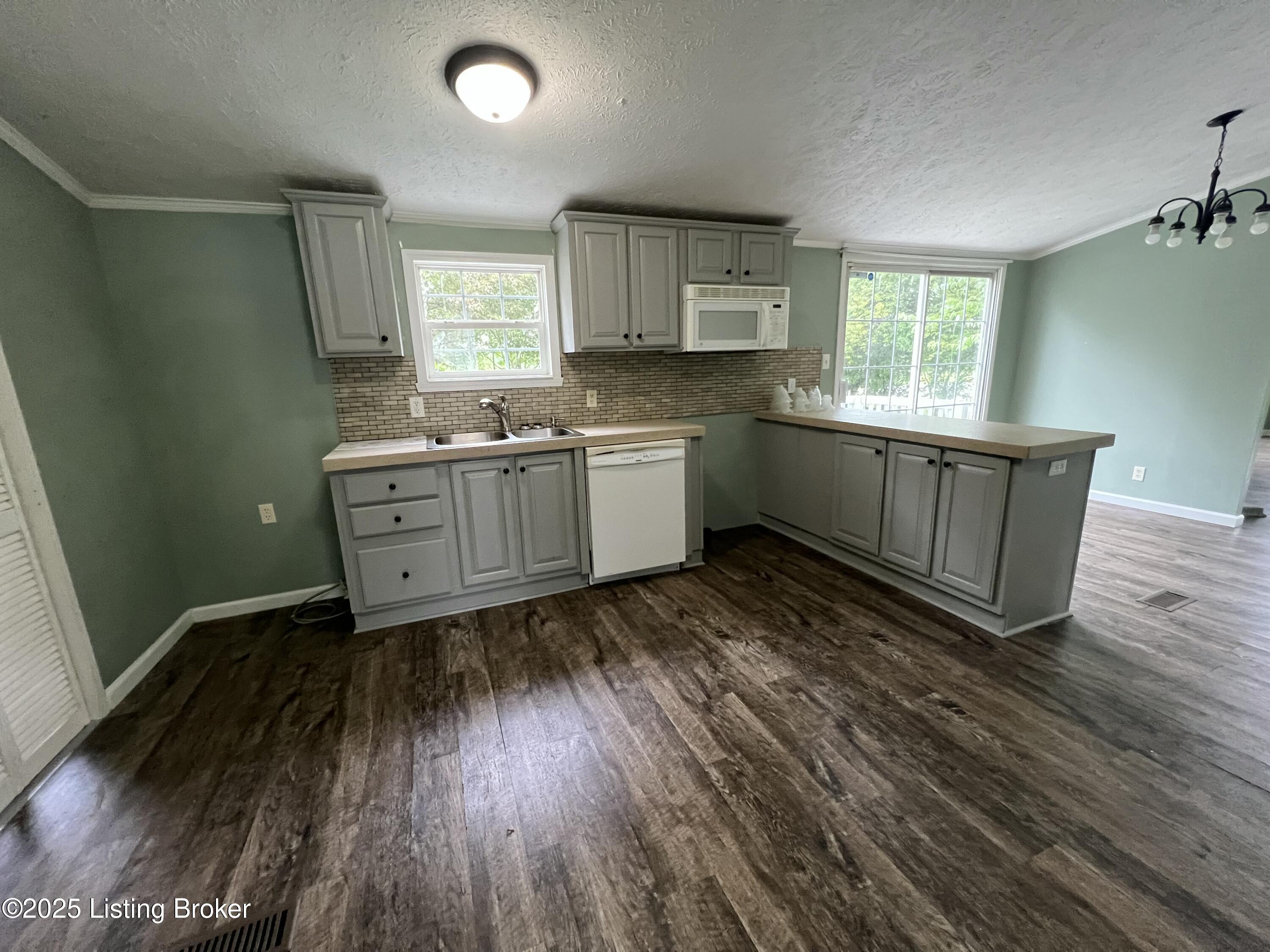114 Brandon Way, Milton, Pennsylvania image 3