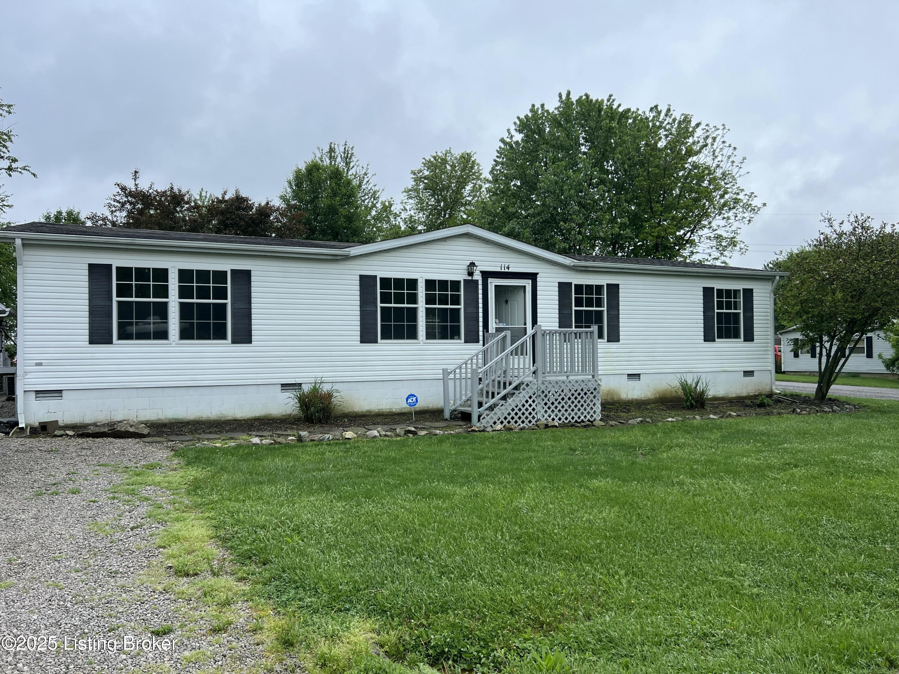 114 Brandon Way, Milton, Pennsylvania image 1