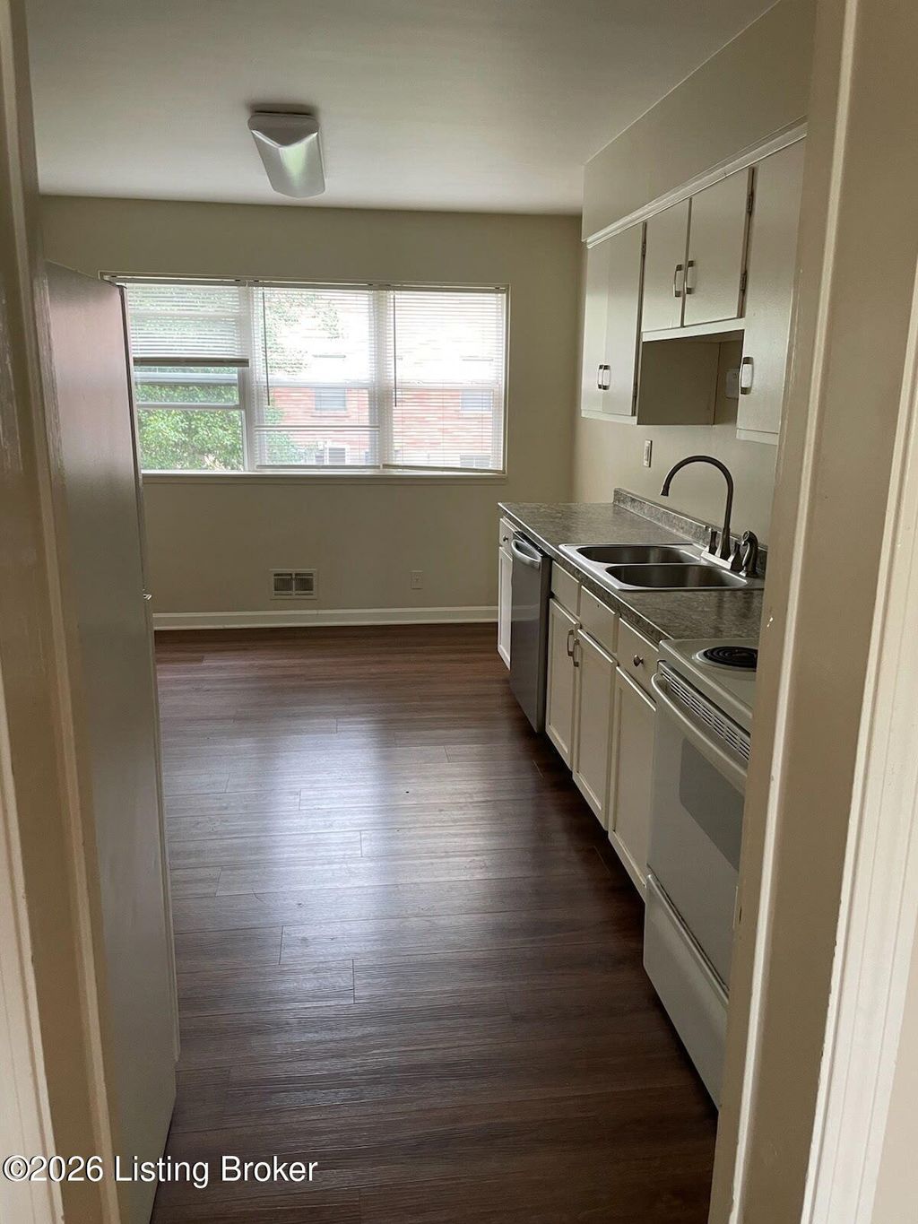 Photo of 4225 Norbourne Blvd #2, Louisville, KY 40207 (MLS # 1713522)