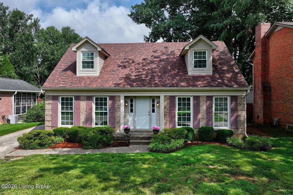 Photo of 4513 Dannywood Rd, Louisville, KY 40220 (MLS # 1729297)