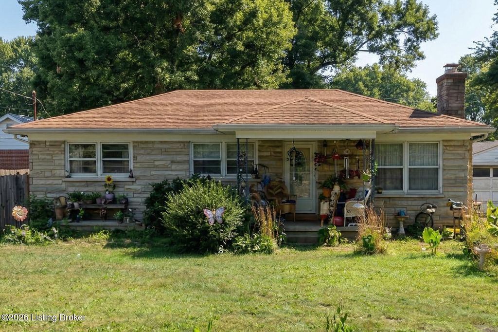 Photo of 3911 Lovin Ct, Louisville, KY 40216 (MLS # 1711602)