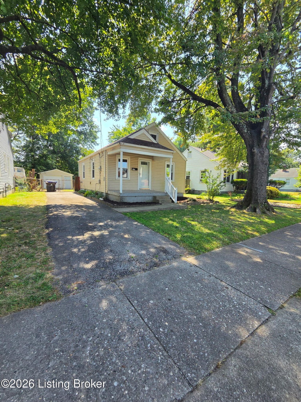 Photo of 640 Gheens Ave, Louisville, KY 40214 (MLS # 1723492)