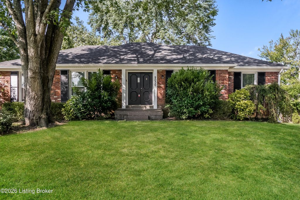 Photo of 9000 Willowwood Way, Jeffersontown, KY 40299 (MLS # 1707853)