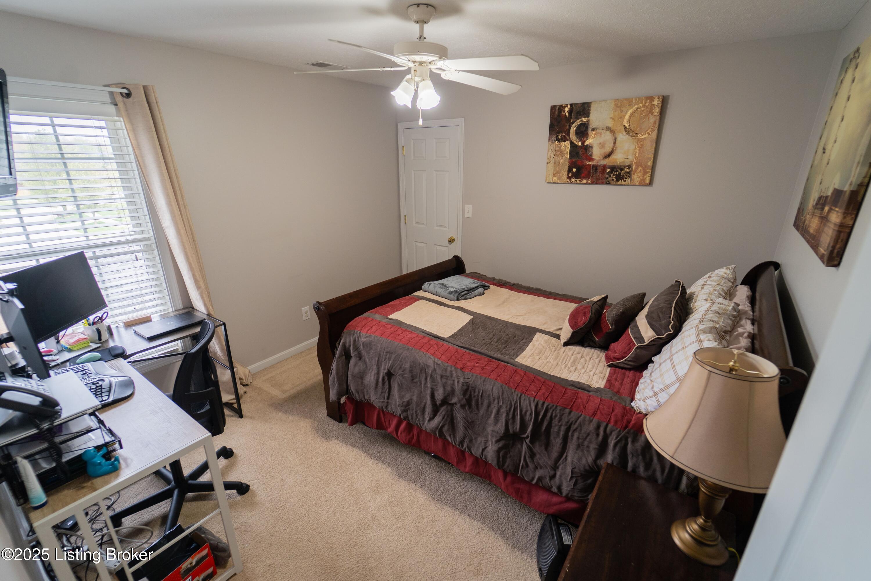 524 Chieftain Dr, Fairdale, Pennsylvania image 28