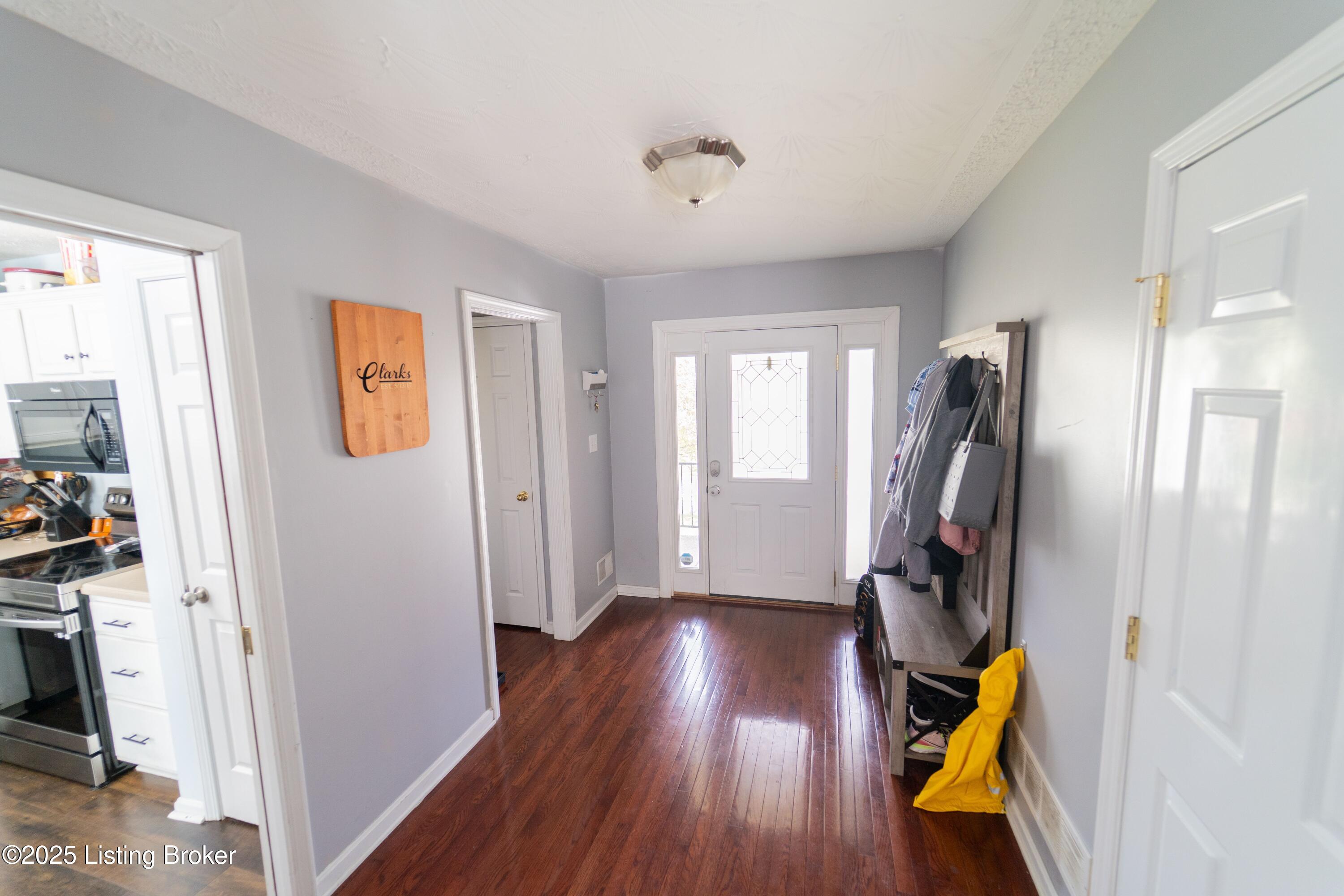 524 Chieftain Dr, Fairdale, Pennsylvania image 3