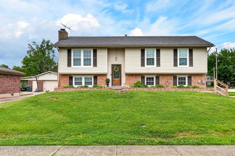 Photo of 8619 Michael Ray Dr, Louisville, KY 40219 (MLS # 1717369)