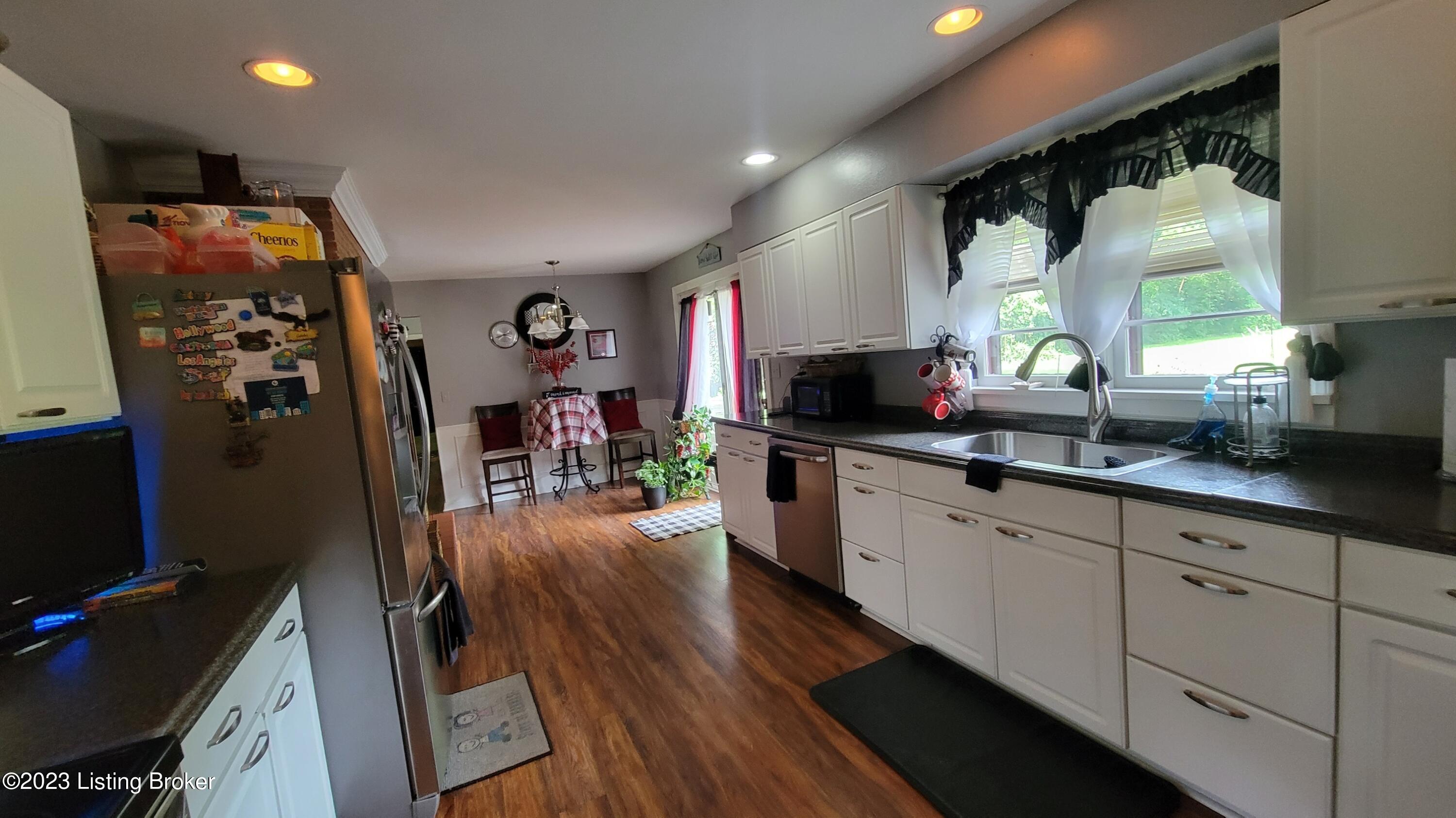 7501 Arbutus Trail, Louisville, Kentucky image 10