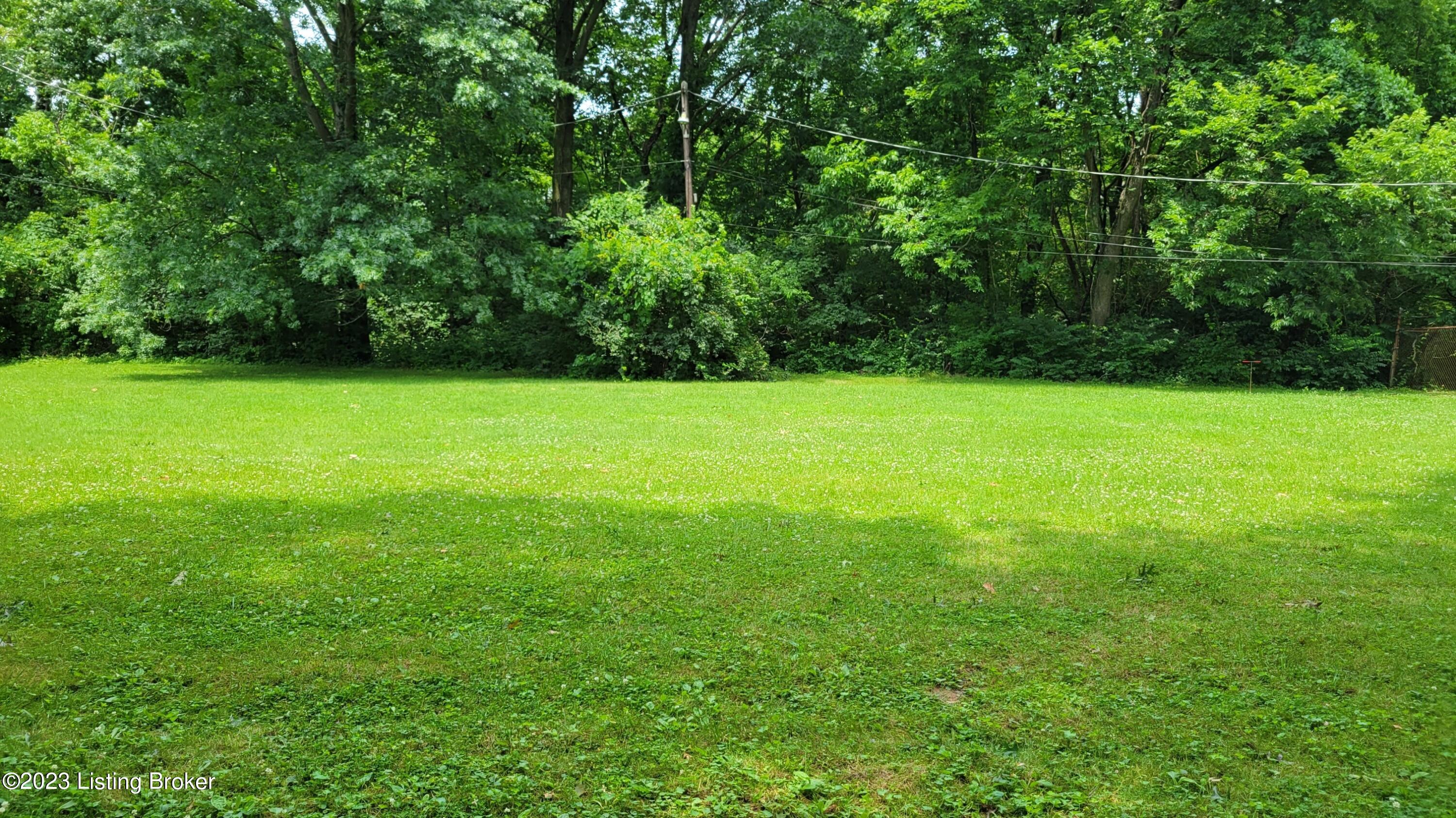 7501 Arbutus Trail, Louisville, Kentucky image 17