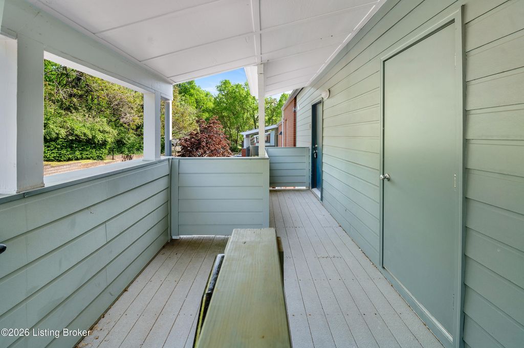 Photo of 2745 Grinstead Dr #APT 211, Louisville, KY 40206 (MLS # 1715001)