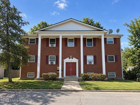 Apartment For Rent - 116 E Harrison Ave #1<br/> Clark County, Clarksville, IN 47129