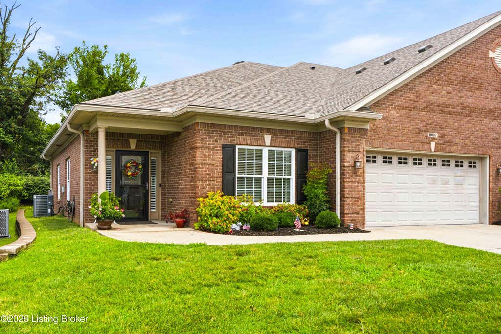 Photo of 6007 Cottage Ln, Crestwood, KY 40014 (MLS # 1726294)