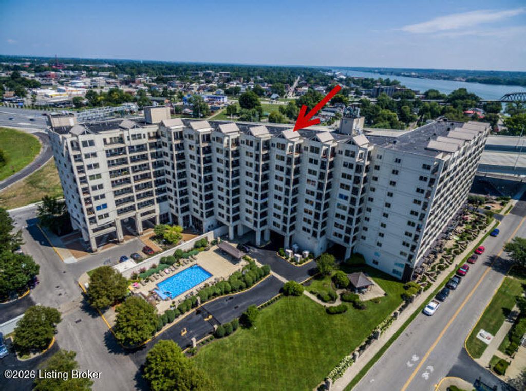 Photo of 1 Riverpointe Plaza #APT 1105, Jeffersonville, IN 47130 (MLS # 1707694)