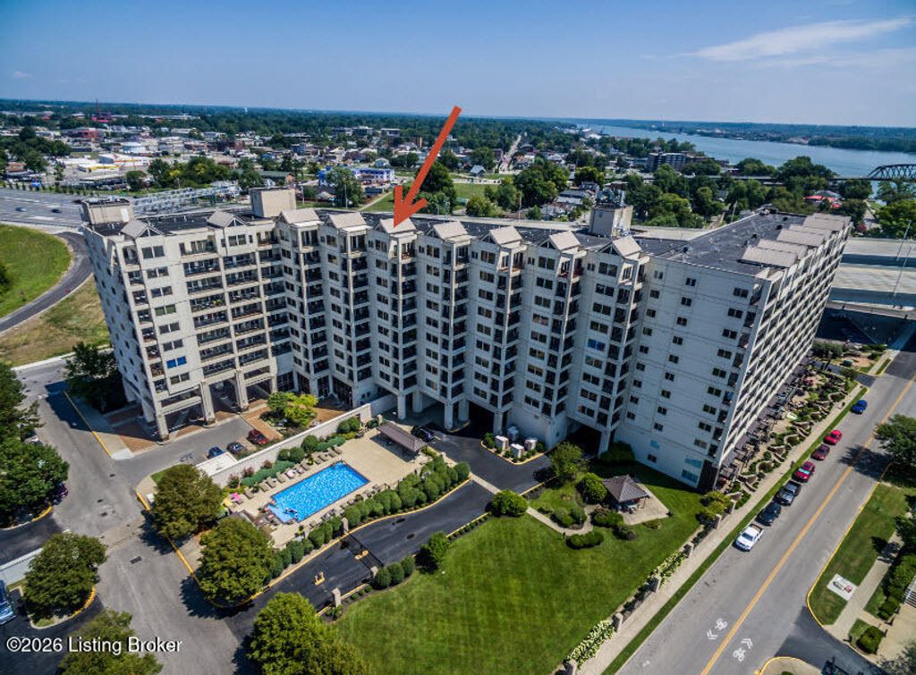 Photo of 1 Riverpointe Plaza #APT 1105, Jeffersonville, IN 47130 (MLS # 1707694)