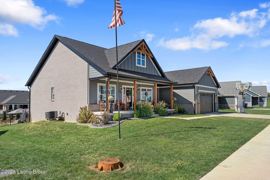Photo of 217 Wild Deer Dr, Elizabethtown, KY 42701 (MLS # 1700131)