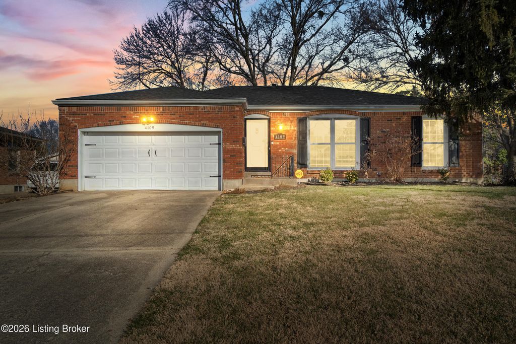 Photo of 4109 Landside Dr, Louisville, KY 40220 (MLS # 1707623)