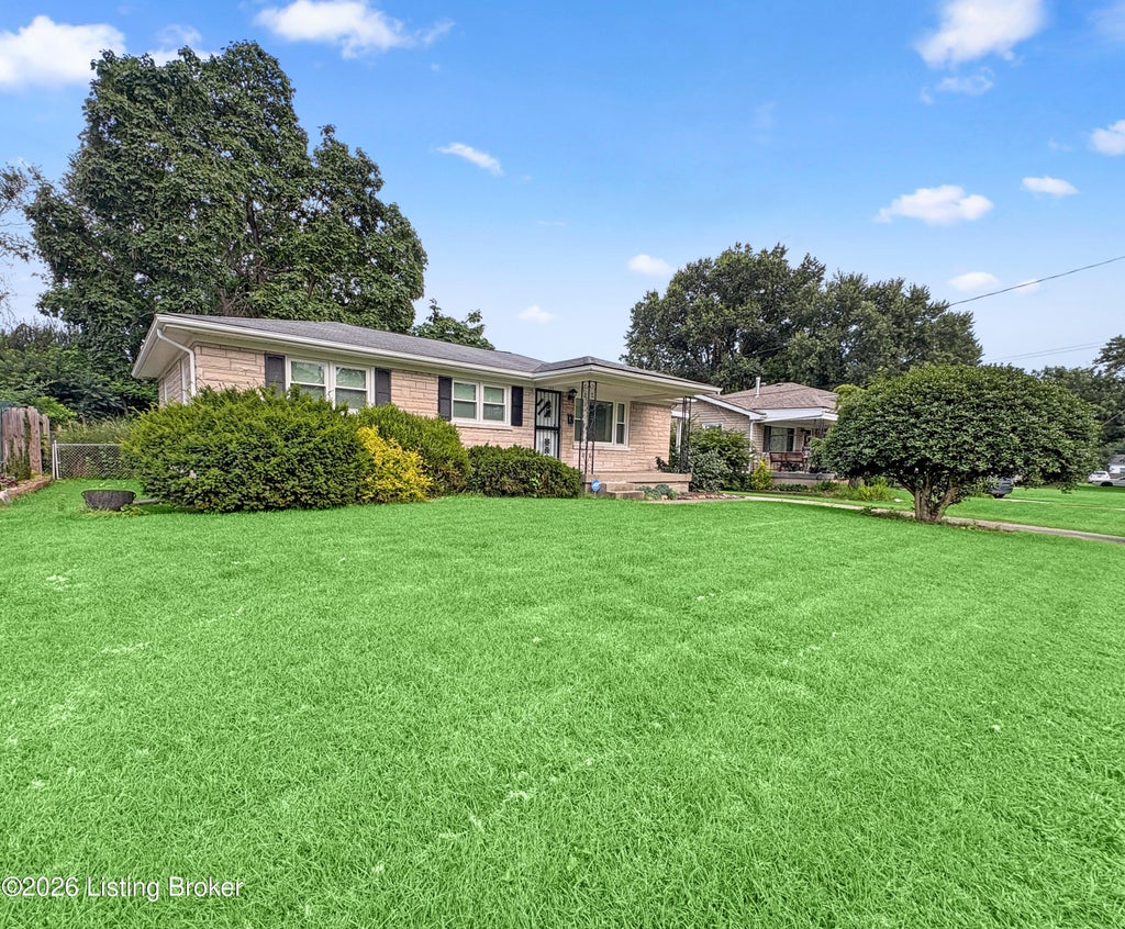 Photo of 4113 Burrell Dr, Louisville, KY 40216 (MLS # 1722640)