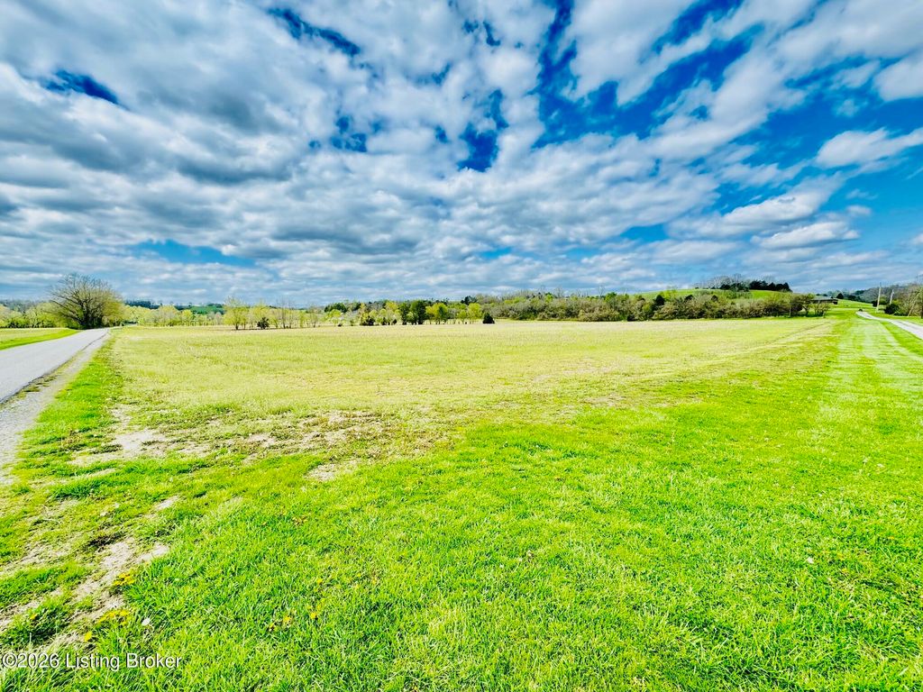 Photo of 1 Valley Hill Rd, Springfield, KY 40069 (MLS # 1710928)