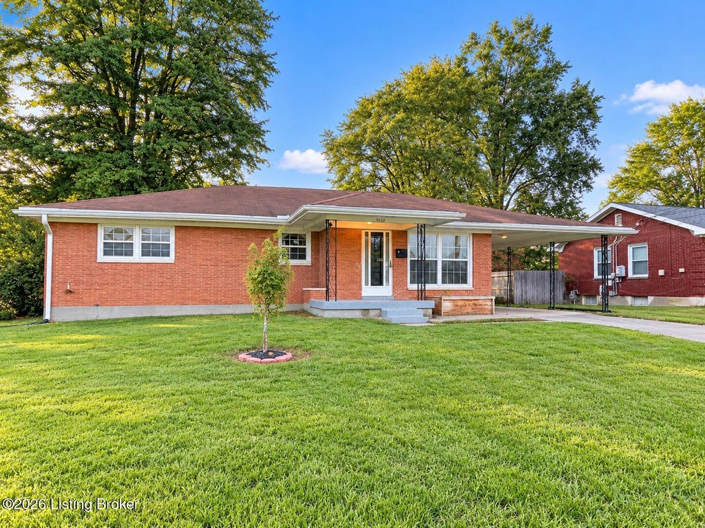 Photo of 9110 Aristides Dr, Louisville, KY 40258 (MLS # 1732565)