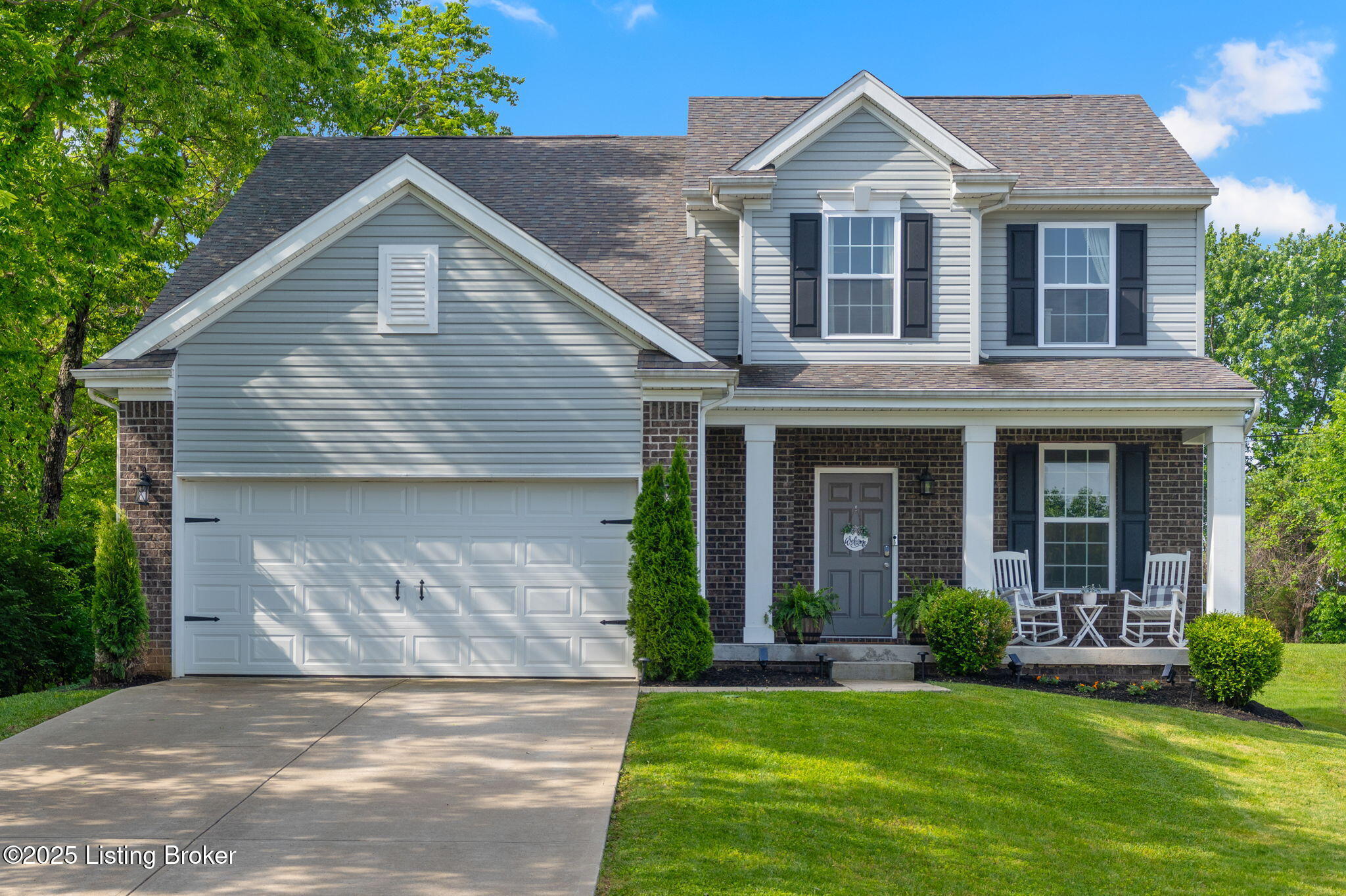 2000 Meadows Edge Ln, Louisville, Pennsylvania image 1