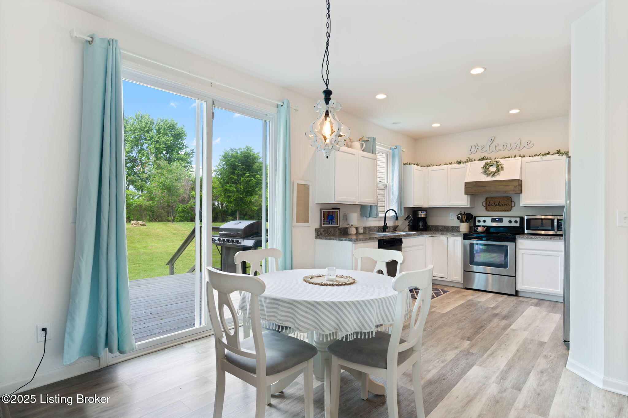 2000 Meadows Edge Ln, Louisville, Pennsylvania image 9