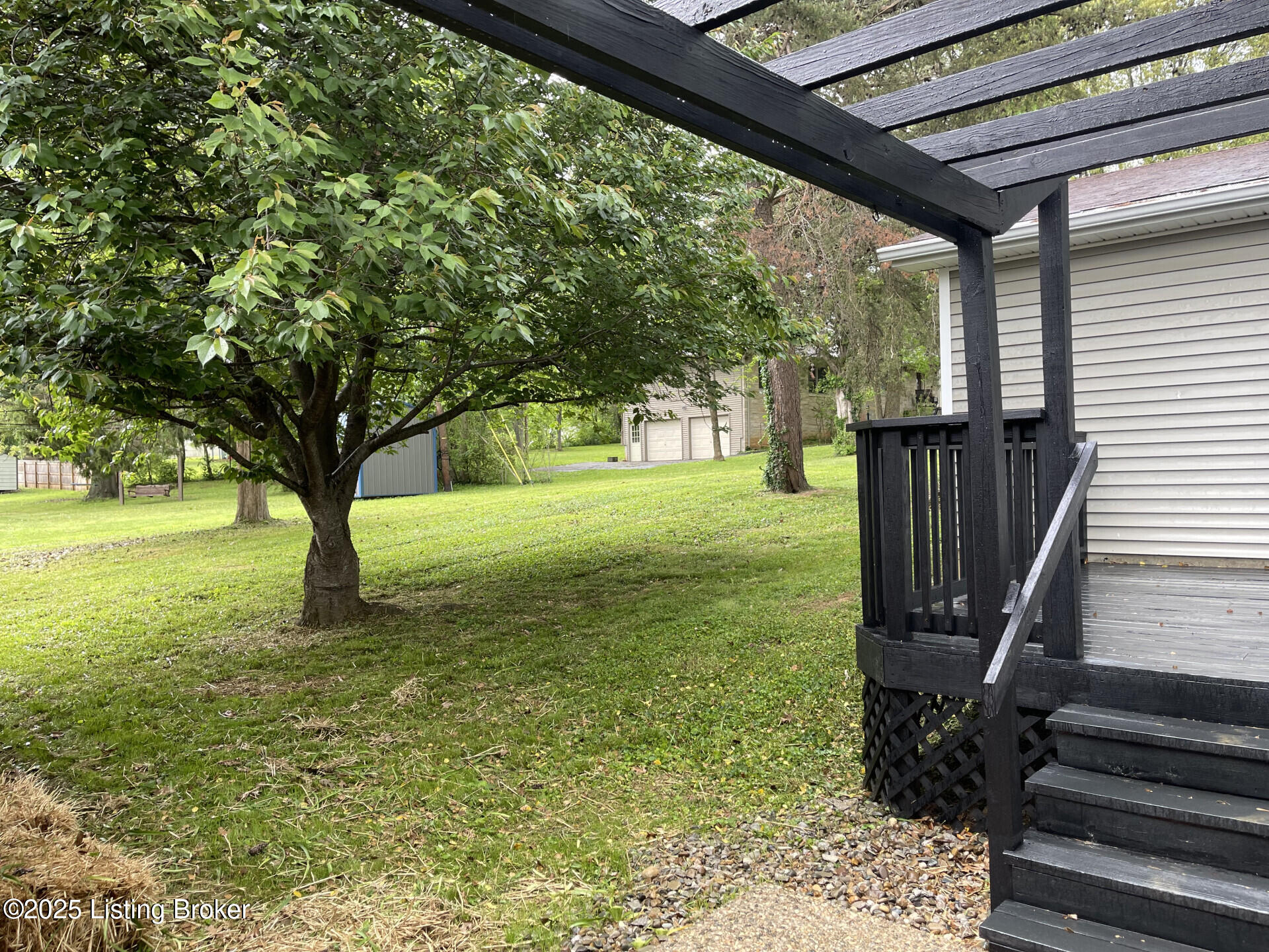 301 Edgewood Ave, Elizabethtown, Pennsylvania image 3