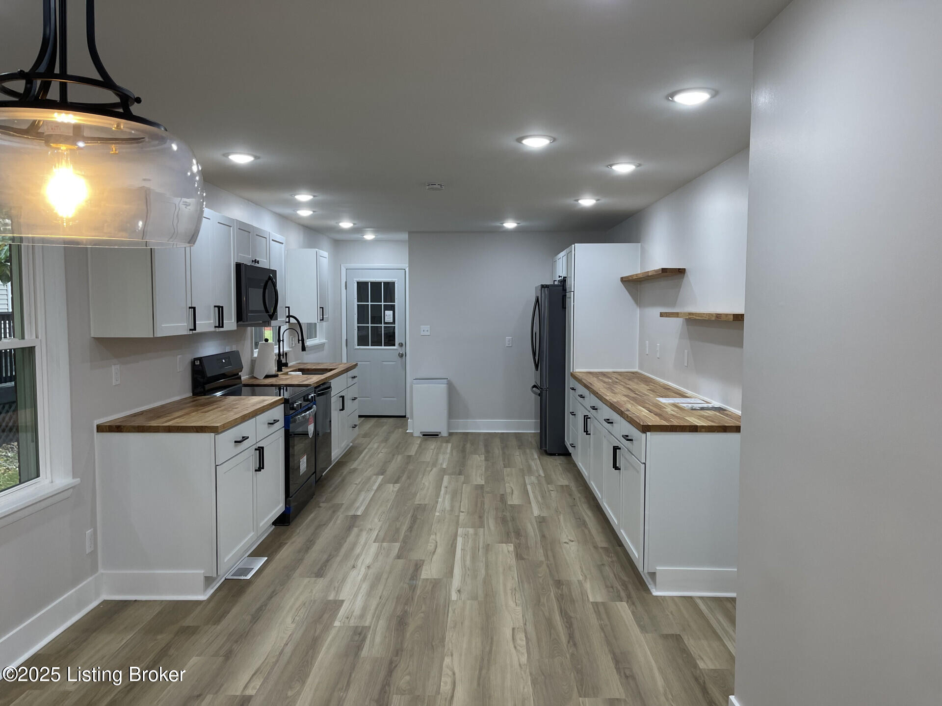 301 Edgewood Ave, Elizabethtown, Pennsylvania image 5