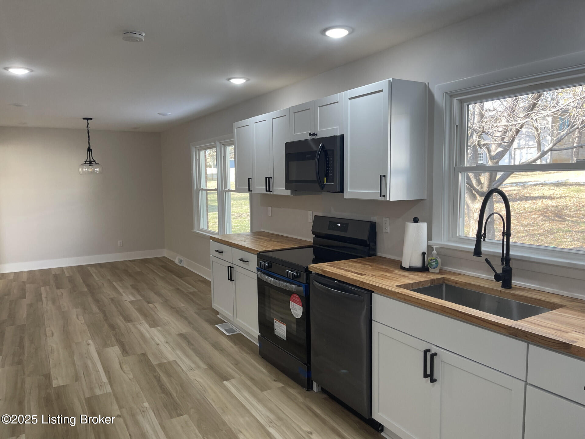 301 Edgewood Ave, Elizabethtown, Pennsylvania image 6