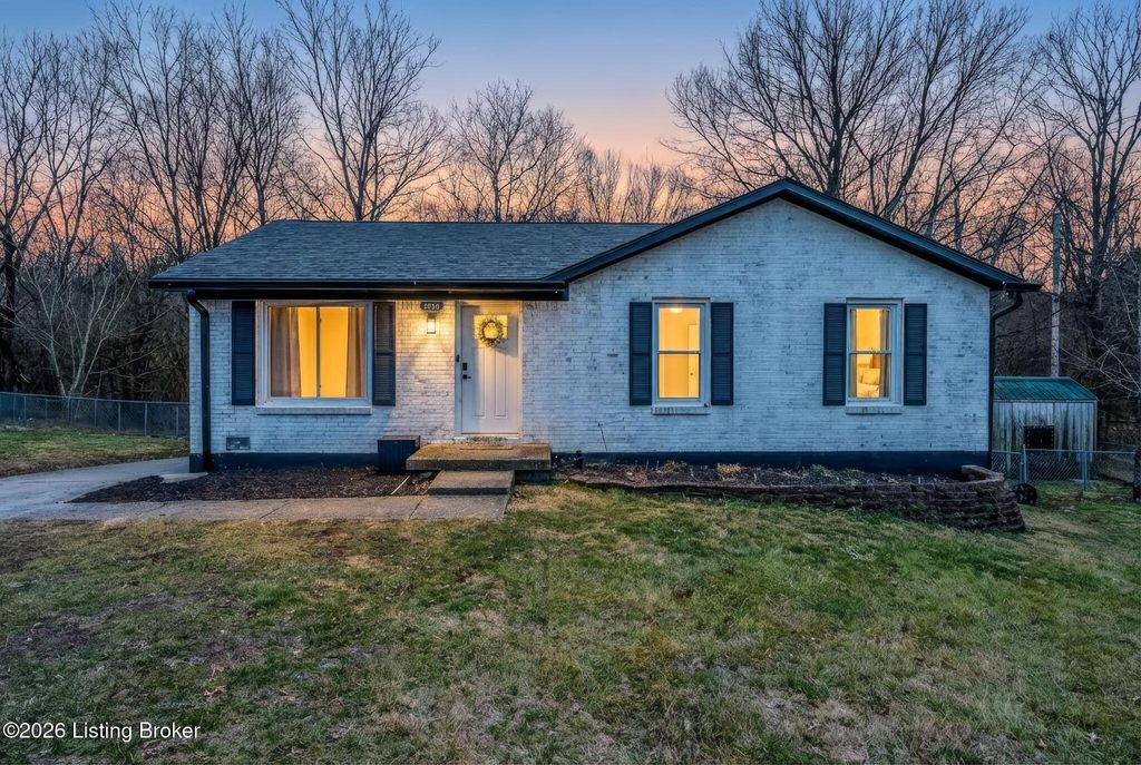 Photo of 1052 New Castle Ct, New Castle, KY 40050 (MLS # 1709824)