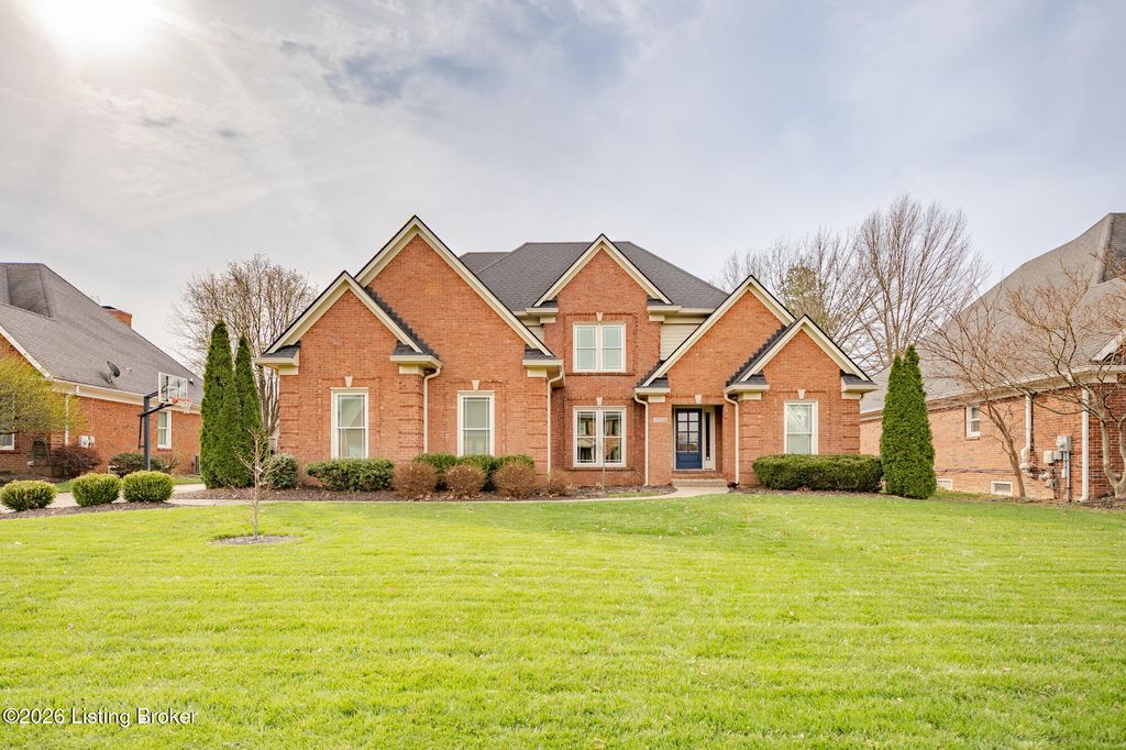 Photo of 10626 Worthington Ln, Prospect, KY 40059 (MLS # 1712189)