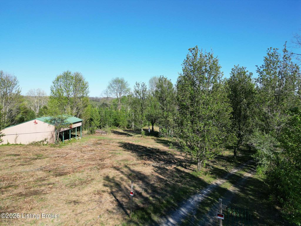 Photo of 594 Mountain View Estates Rd, Elizabethtown, KY 42701 (MLS # 1713633)