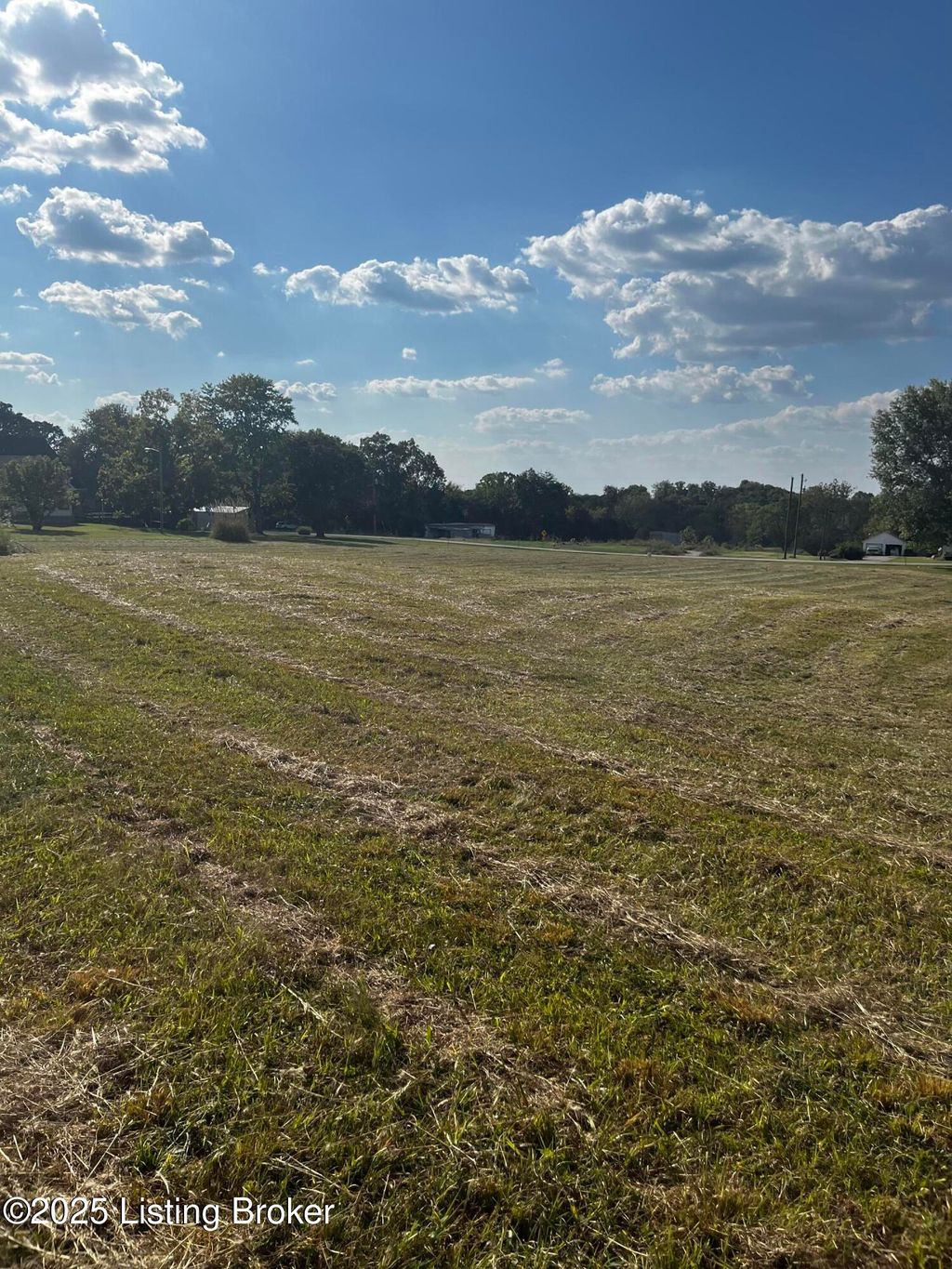 Photo of 4643 #2&amp;3 ZONETON Rd, Shepherdsville, KY 40165 (MLS # 1711285)