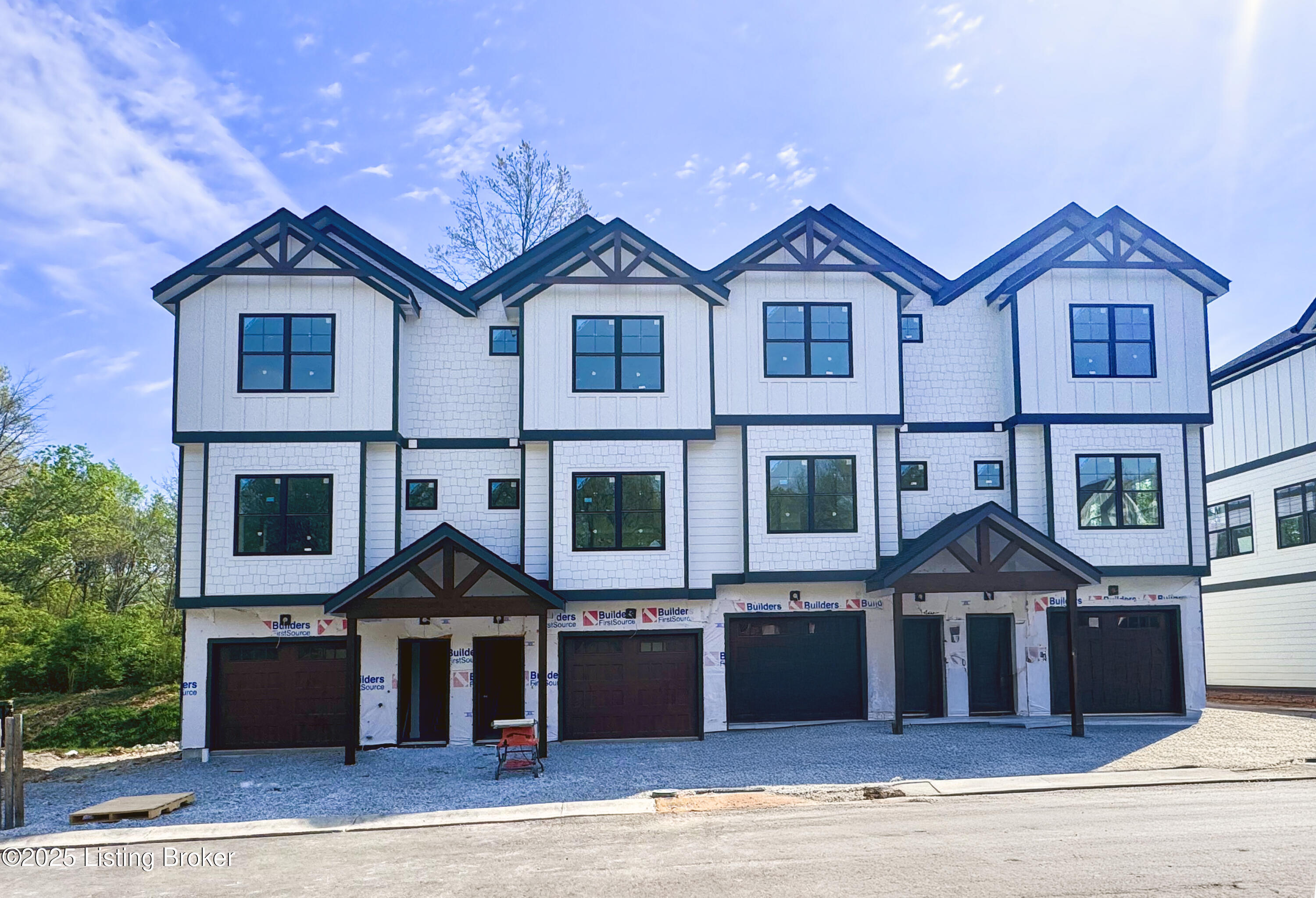 7405 Park Vue Dr, Crestwood, Pennsylvania image 2