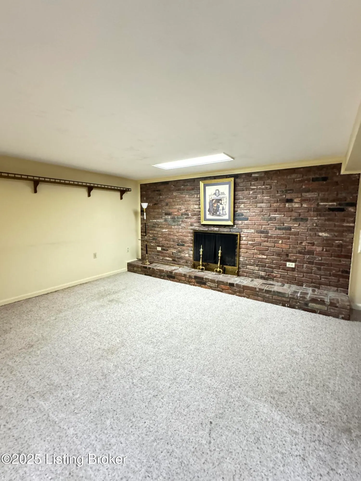 Louisville, Kentucky 40242, United States, 3 Bedrooms Bedrooms, ,3 BathroomsBathrooms,Residential,Active,229816