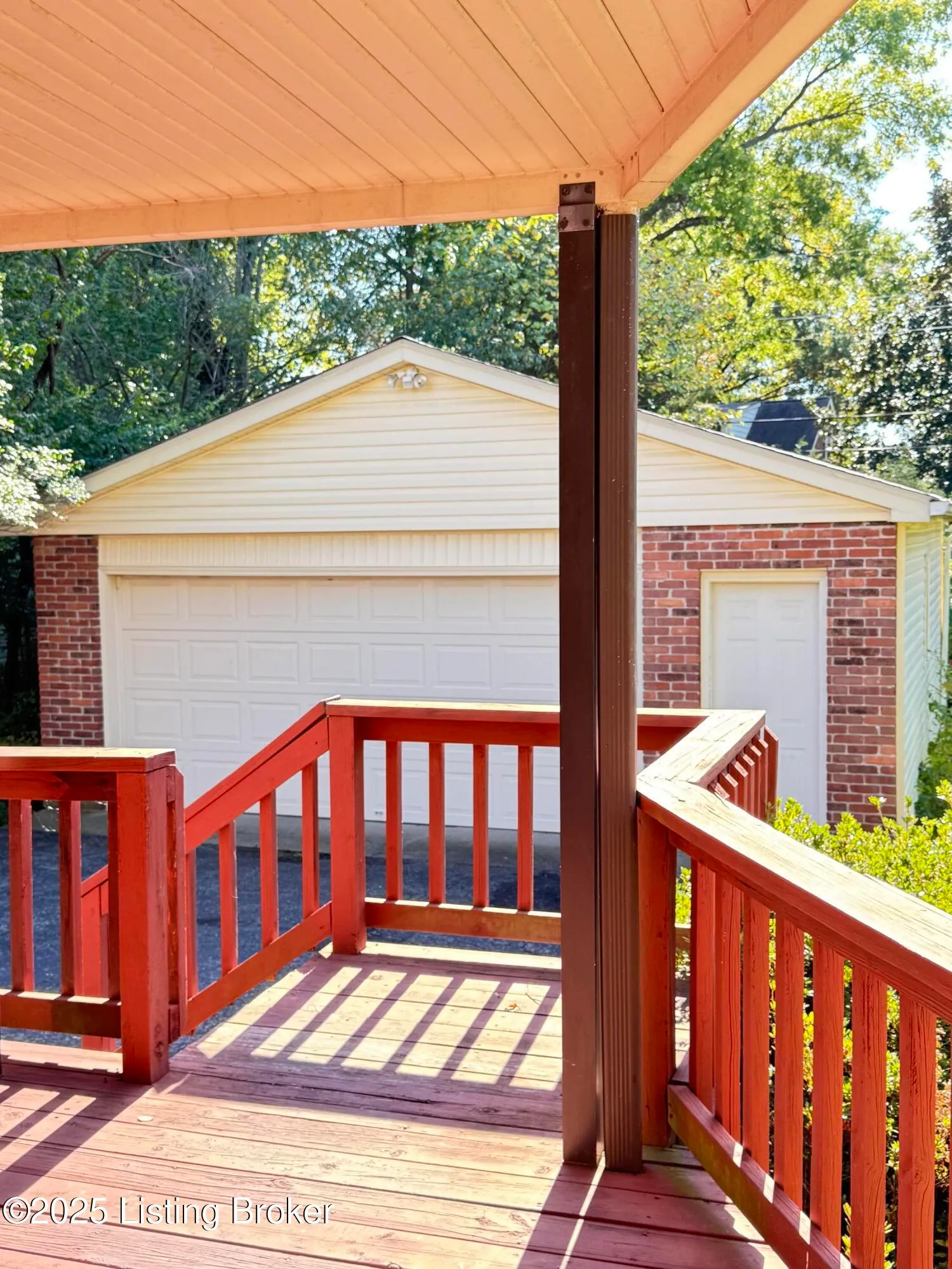 Louisville, Kentucky 40242, United States, 3 Bedrooms Bedrooms, ,3 BathroomsBathrooms,Residential,Active,229816