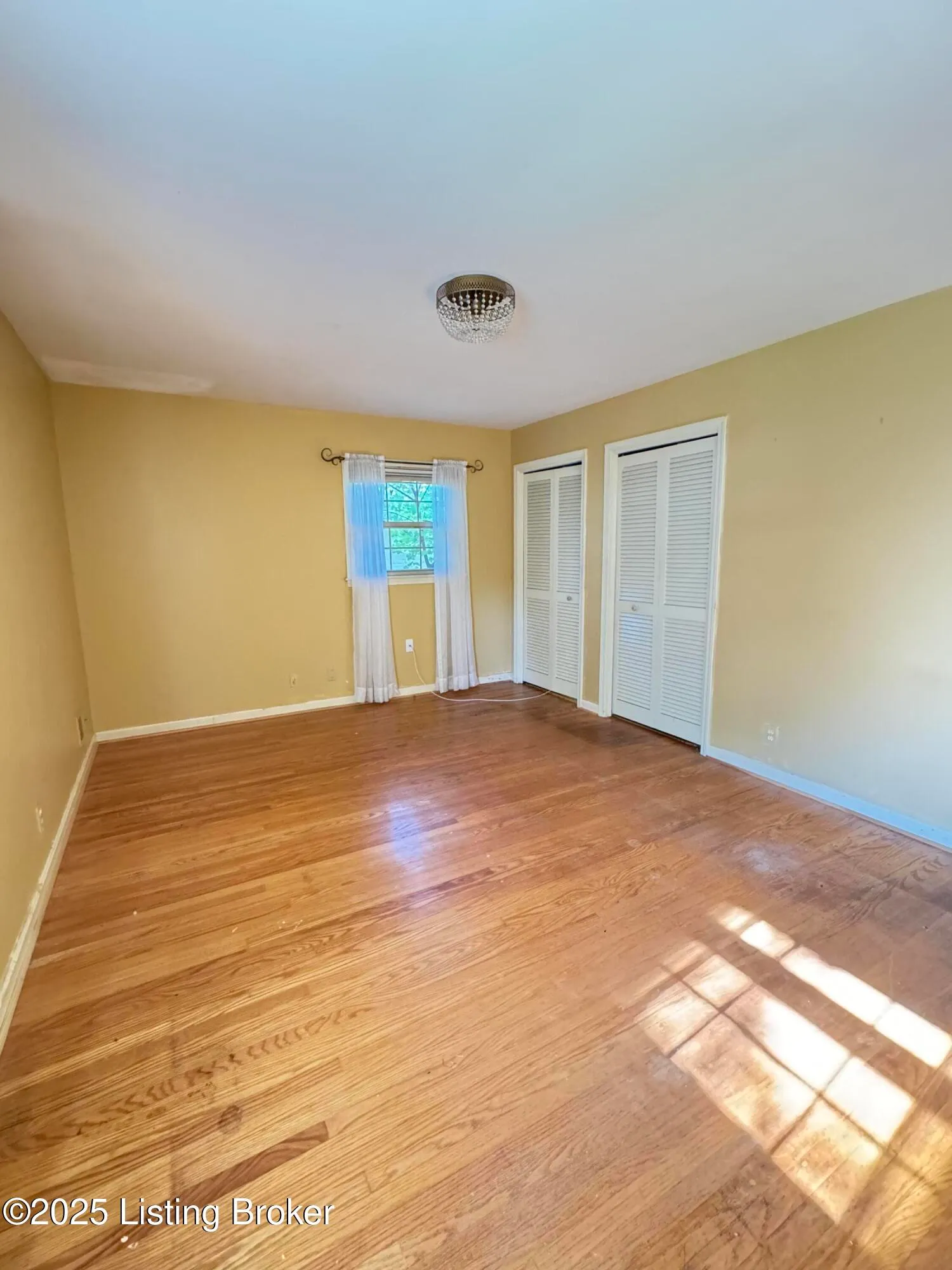 Louisville, Kentucky 40242, United States, 3 Bedrooms Bedrooms, ,3 BathroomsBathrooms,Residential,Active,229816