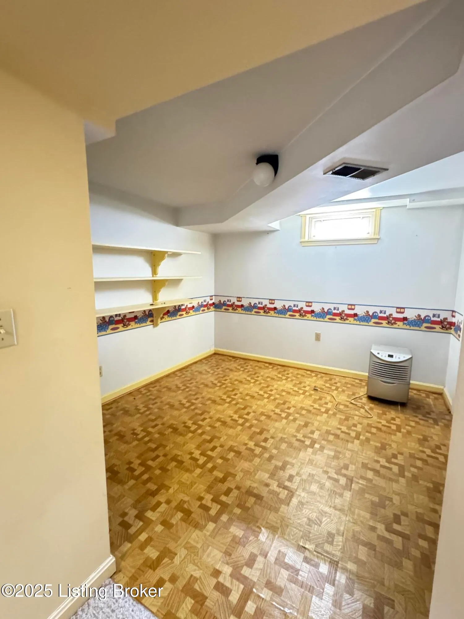 Louisville, Kentucky 40242, United States, 3 Bedrooms Bedrooms, ,3 BathroomsBathrooms,Residential,Active,229816