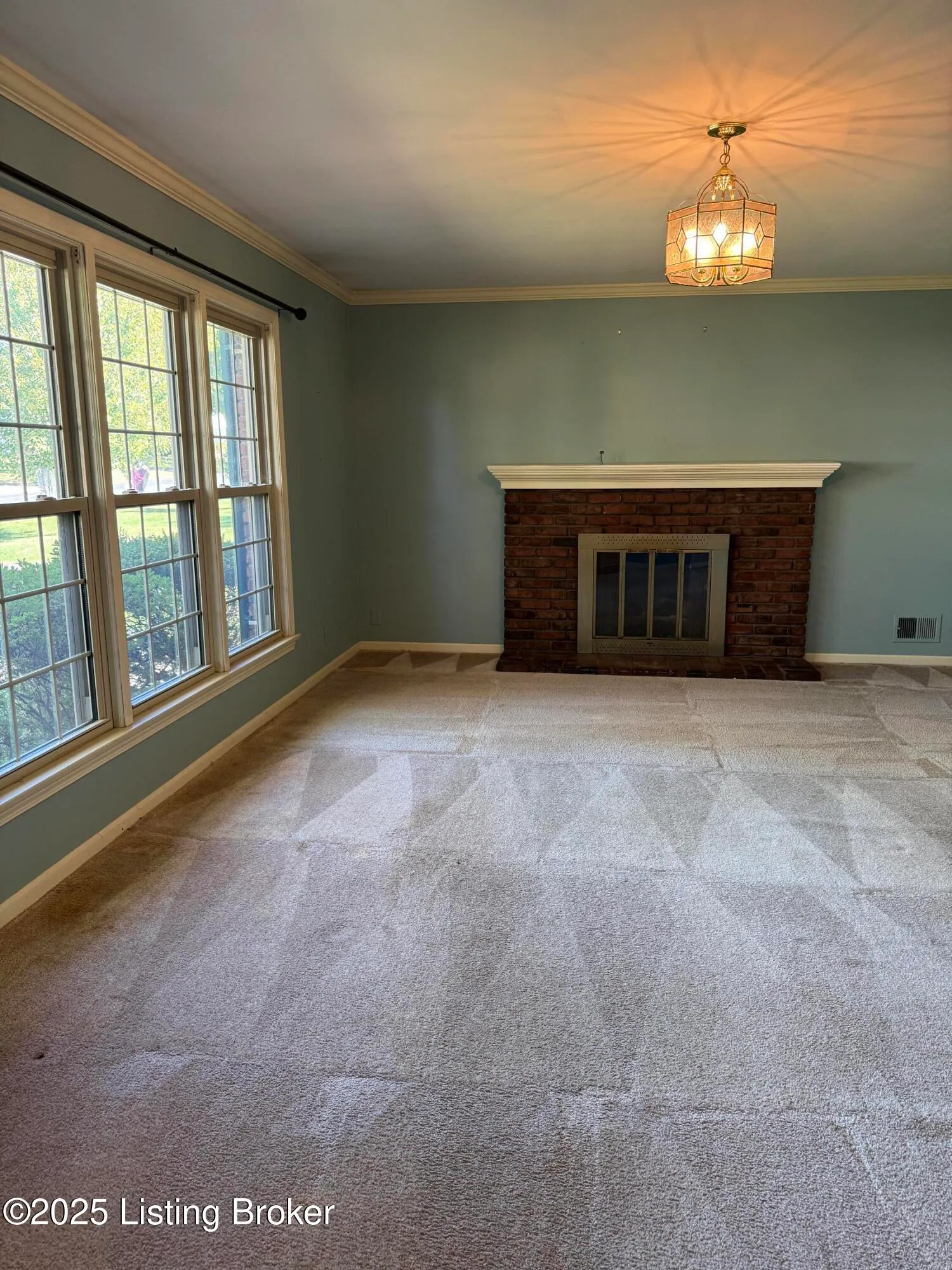 Louisville, Kentucky 40242, United States, 3 Bedrooms Bedrooms, ,3 BathroomsBathrooms,Residential,Active,229816