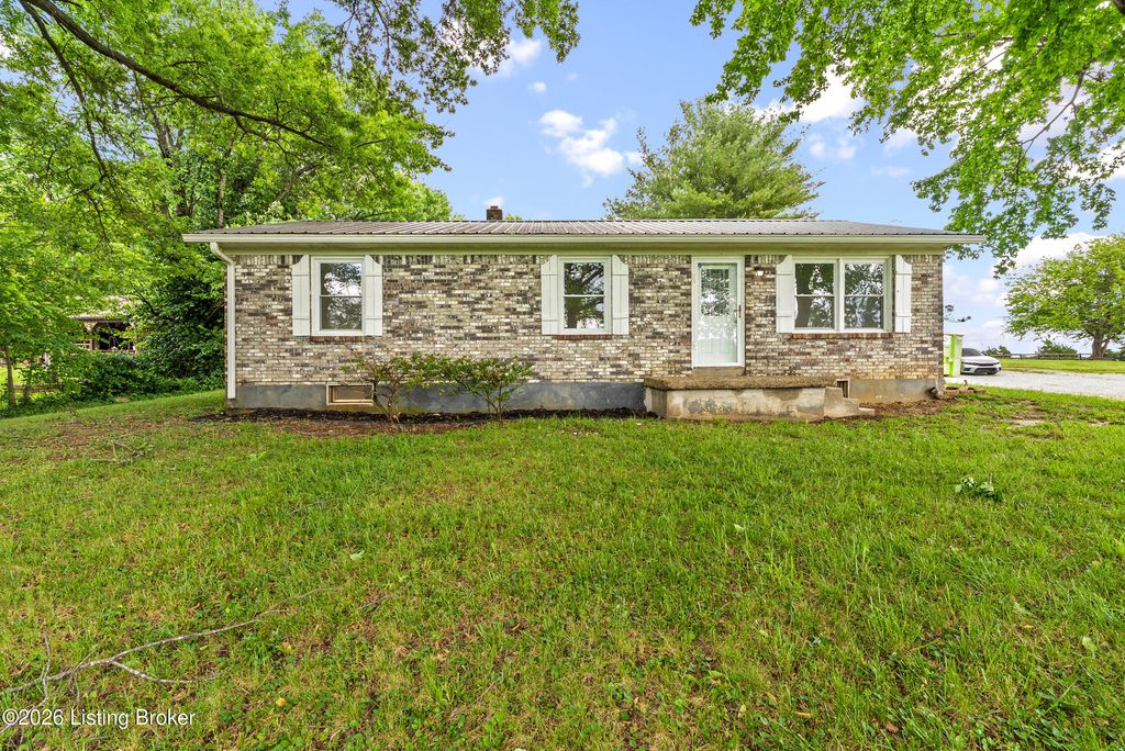 Photo of 153 Stonehouse Rd, Bardstown, KY 40004 (MLS # 1716227)