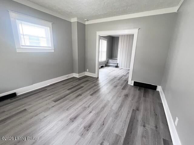 Photo of 3748 Kahlert Ave, Louisville, KY 40215 (MLS # 1726300)