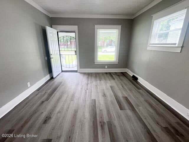 Photo of 3748 Kahlert Ave, Louisville, KY 40215 (MLS # 1726300)
