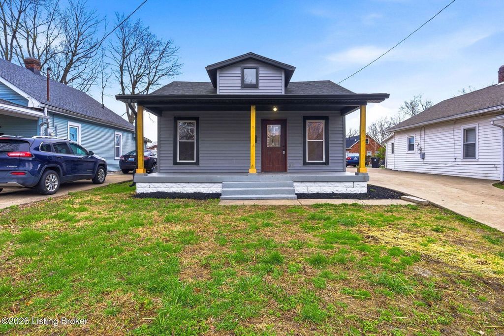Photo of 143 Mohawk Ave, Louisville, KY 40214 (MLS # 1711617)