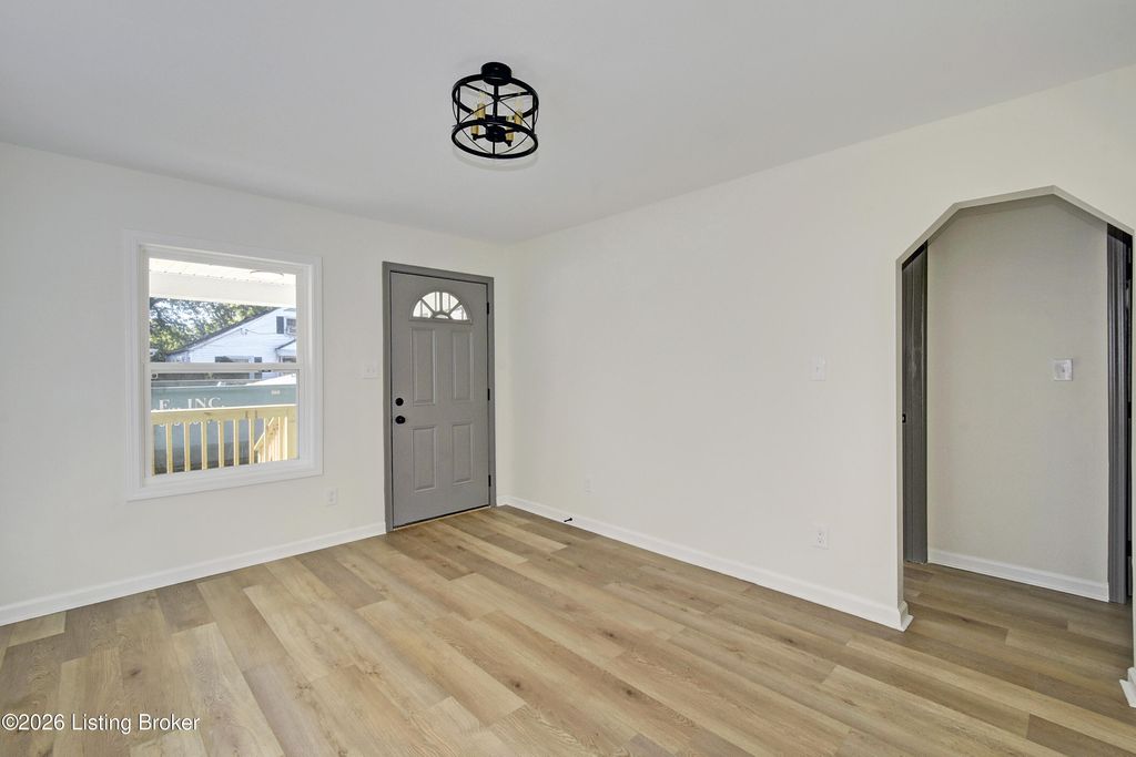 Photo of 1513 Longfield Ave, Louisville, KY 40215 (MLS # 1707964)