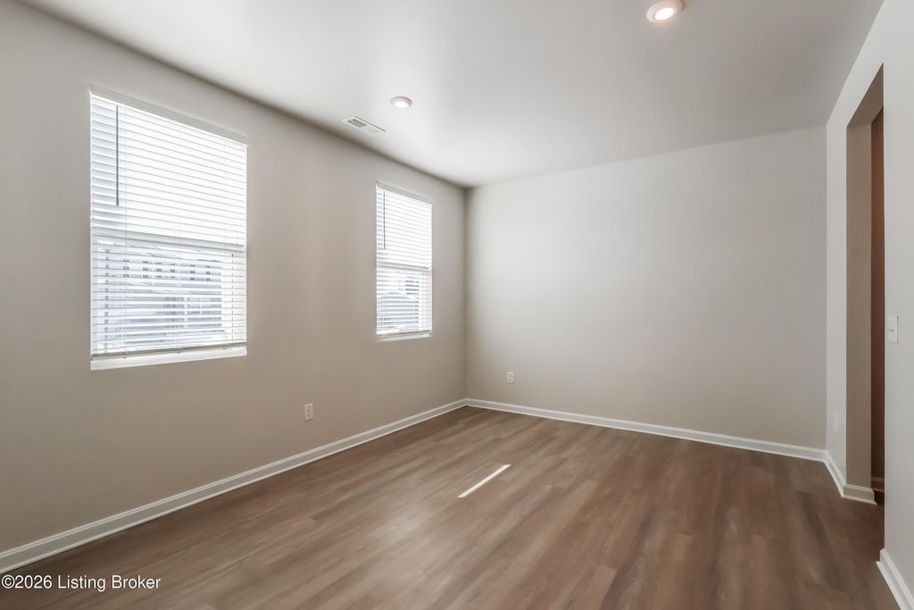 Photo of 2110 Aiken Back Ln, La Grange, KY 40031 (MLS # 1708349)