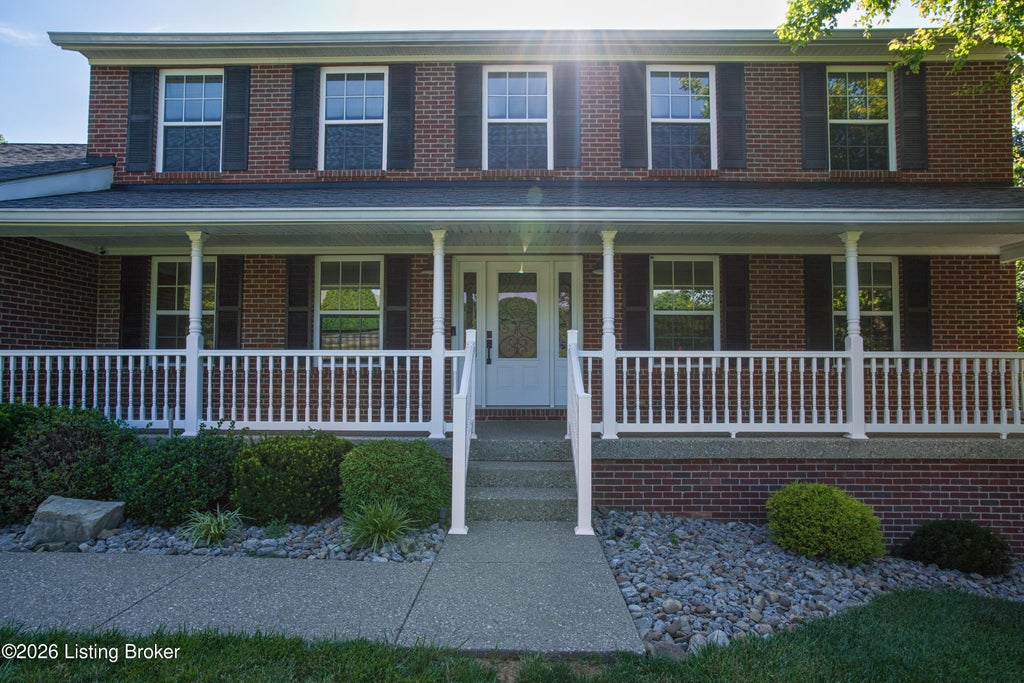 Photo of 1004 Timberwood Ct, Coxs Creek, KY 40013 (MLS # 1721634)