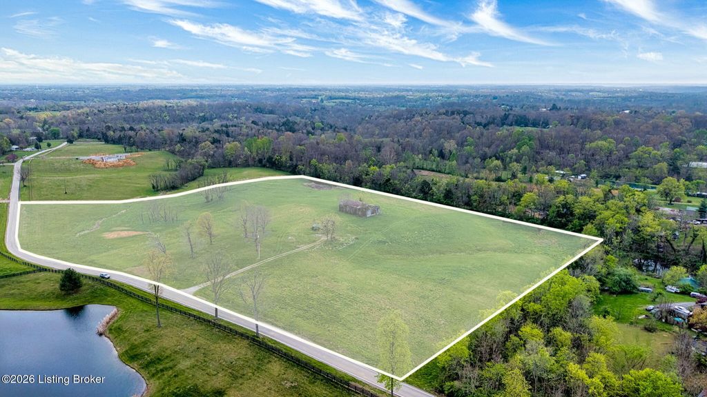 Photo of 8100 Old Heady Rd, Louisville, KY 40299 (MLS # 1714139)