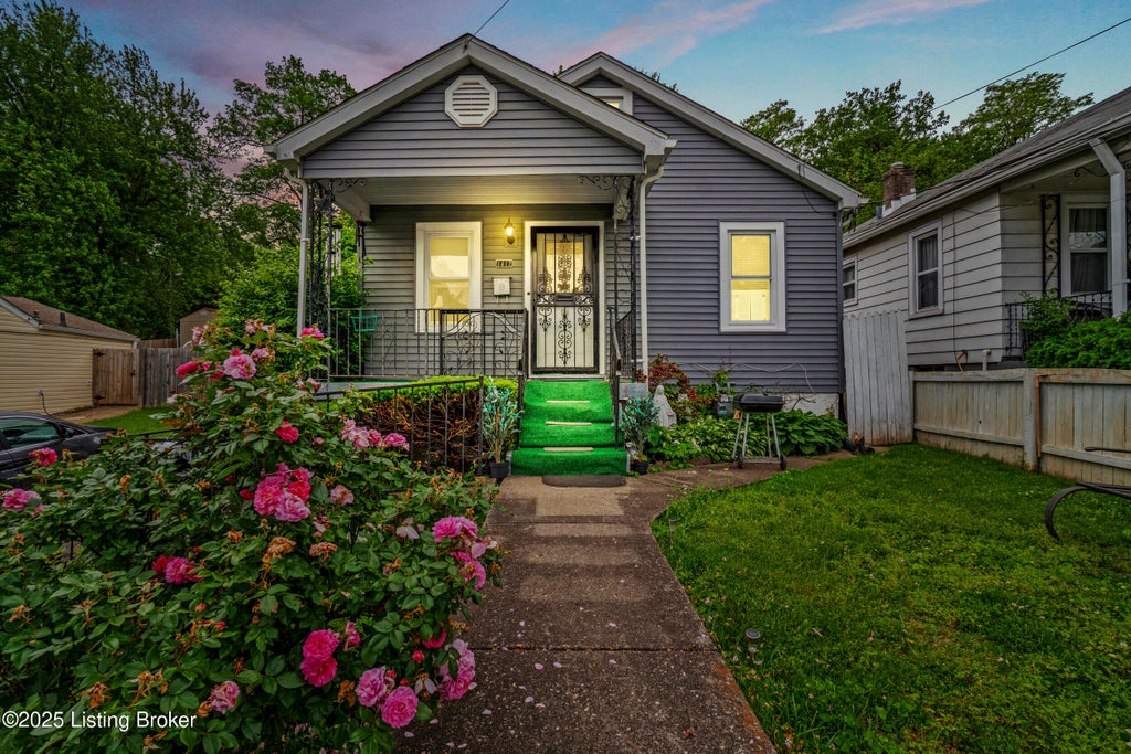 Photo of 1412 Haskin Ave, Louisville, KY 40215 (MLS # 1730424)