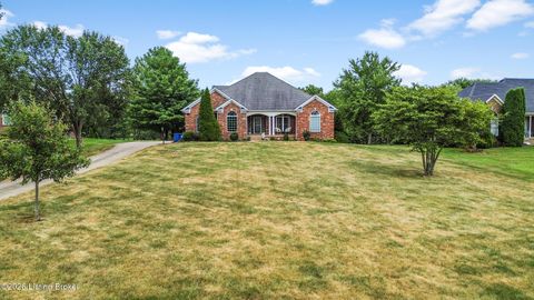 Photo of 118 Plantation Dr, Shelbyville, KY 40065 (MLS # 1706784)