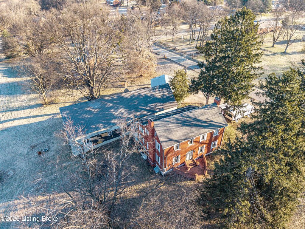 Photo of 243 Kool Springs Dr, Shepherdsville, KY 40165 (MLS # 1707719)